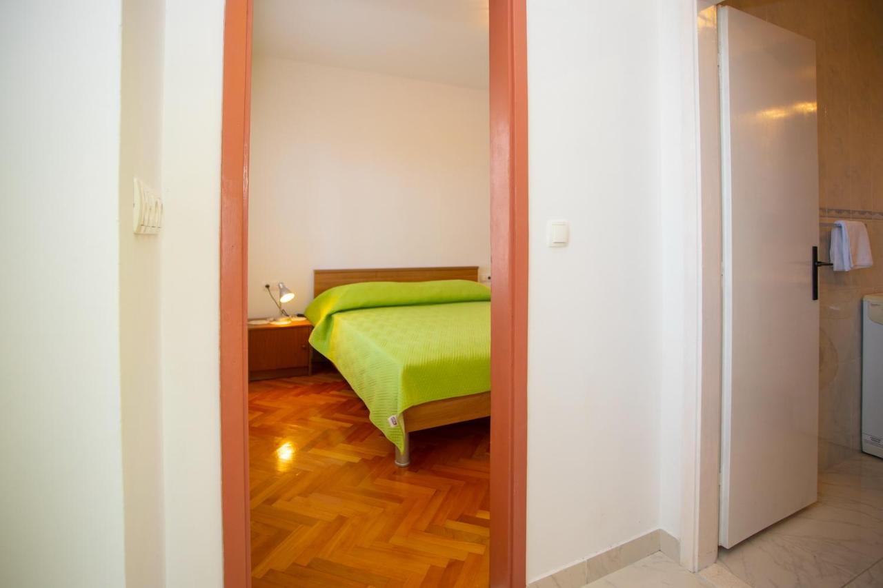 Apartment Nola Podgora Luaran gambar