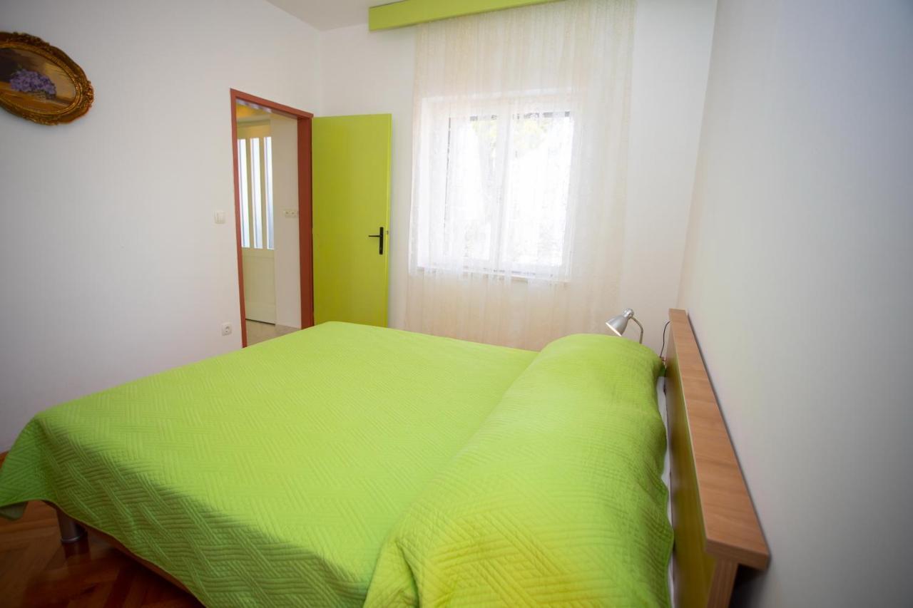 Apartment Nola Podgora Luaran gambar