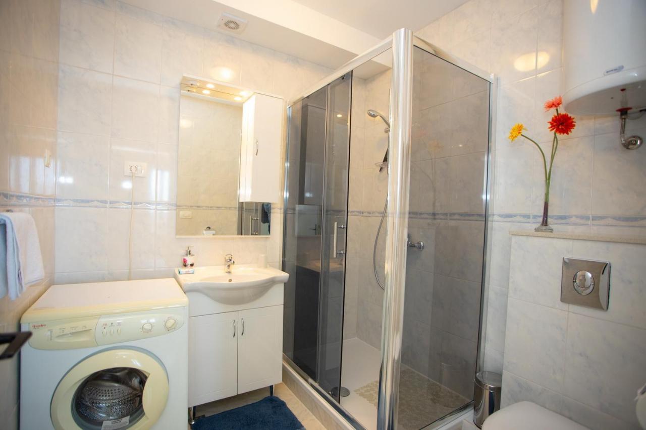 Apartment Nola Podgora Luaran gambar