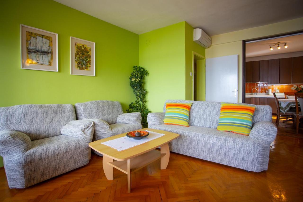 Apartment Nola Podgora Luaran gambar