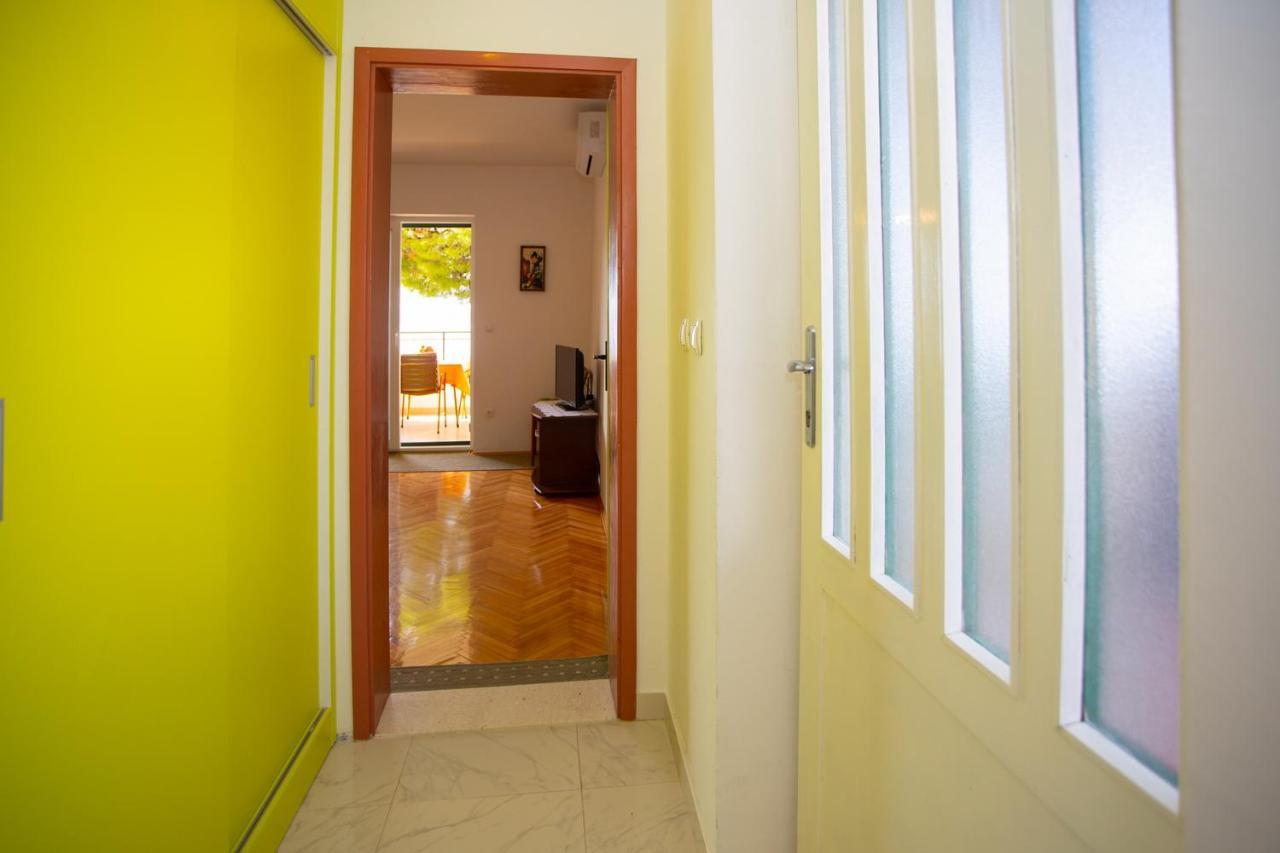 Apartment Nola Podgora Luaran gambar