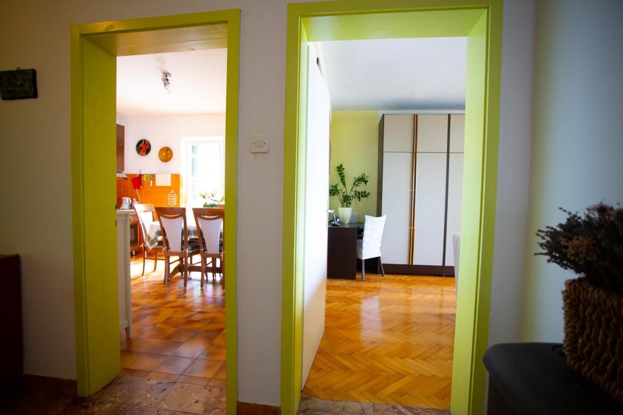 Apartment Nola Podgora Luaran gambar