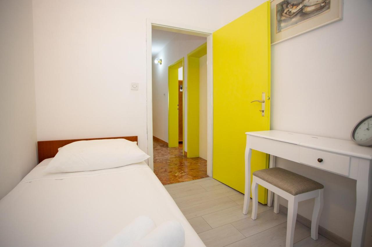 Apartment Nola Podgora Luaran gambar