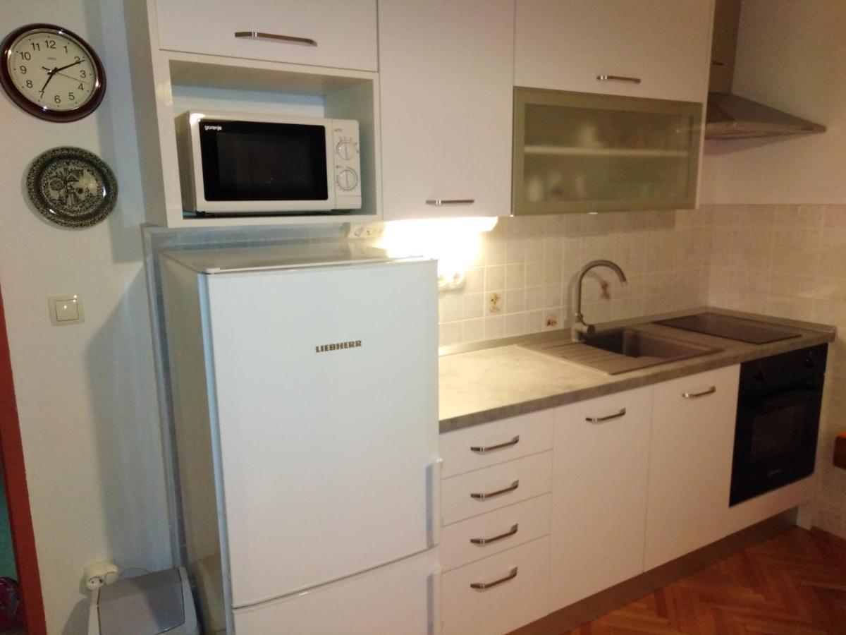 Apartment Nola Podgora Luaran gambar