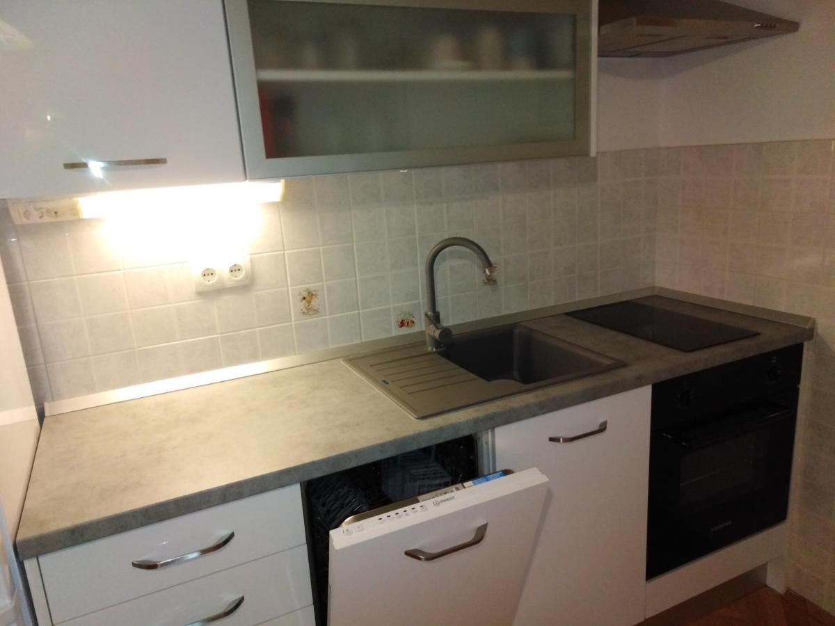 Apartment Nola Podgora Luaran gambar