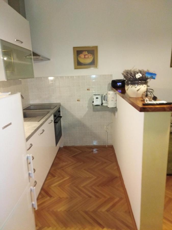 Apartment Nola Podgora Luaran gambar