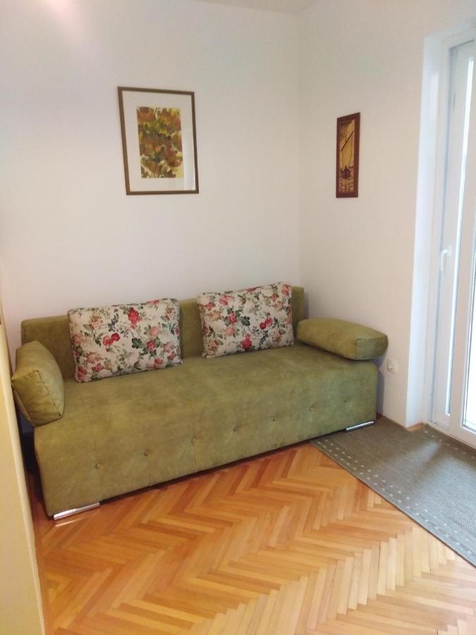 Apartment Nola Podgora Luaran gambar